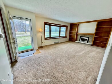 843 E Thomas L Pkwy, Lansing, MI 48917 - photo 5