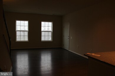 2943 Gilder Way unit 71, Dumfries, VA 22026 - photo 6