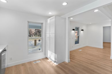 89 W Maple St, North Lewisburg, OH 43060 - photo 6