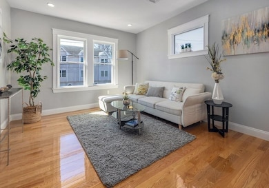 17 4th St unit 17, Medford, MA 02155 - photo 5