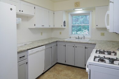 141 West St-107
