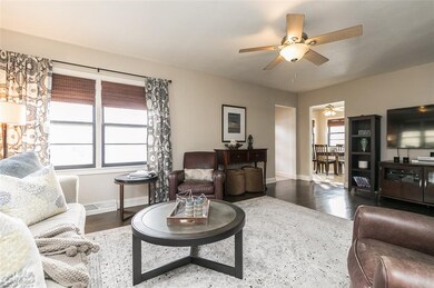 1509 W 4th St, Cedar Falls, IA 50613 - photo 4