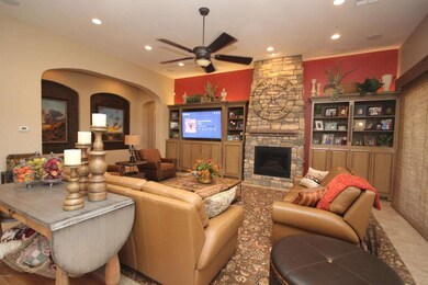 2333 N Steele Cir
