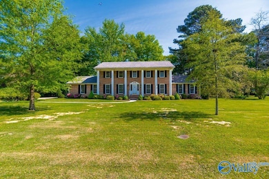 2404 Old Creek Trail SE, Decatur, AL 35603 - photo 3