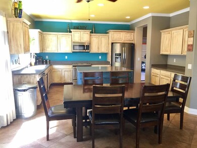 Kitchen & Informal Dining Area