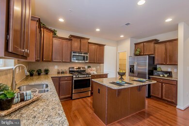 2206 Viola Ln, Gambrills, MD 21054 - photo 7