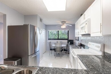 15075 Witney Rd unit 3030, Delray Beach, FL 33484 - photo 2
