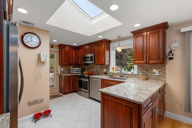 85 Townly Rd, Watertown, MA 02472 - photo 5