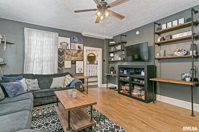 1334 E 9th St, Davenport, IA 52803 - photo 6