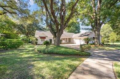 7611 Streamside Dr, Houston, TX 77088 - photo 3