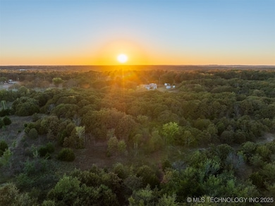 3 S 401 West Ave, Bristow, OK 74010 - photo 2