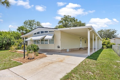 727 Periwinkle Cir, Sebastian, FL 32976 - photo 6