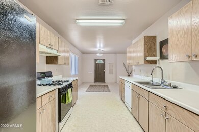 13 Kitchen