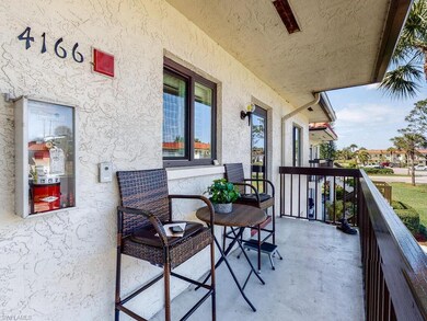 Front lanai offers a place to see and chat with yo