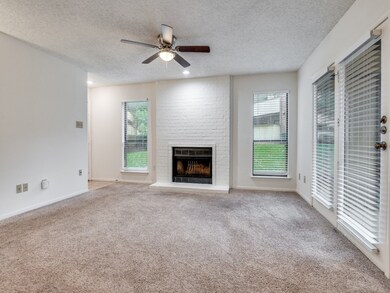 1307 Willoughby Ln unit 5410, Arlington, TX 76011 - photo 6