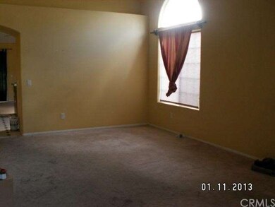 Dining Room/Entry
