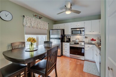565 Quaker Ln unit 74, West Warwick, RI 02893 - photo 7