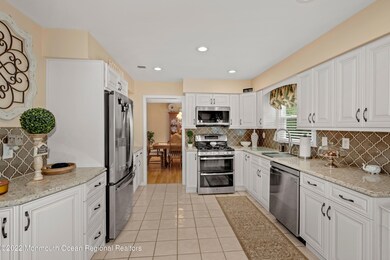 15 Cypress Ln, Marlboro, NJ 07746 - photo 7