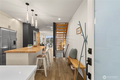 2273 14th Ave W, Seattle, WA 98119 - photo 4