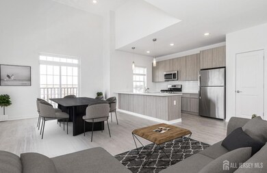 175 Quincy Ct unit 408, Perth Amboy, NJ 08861 - photo 2