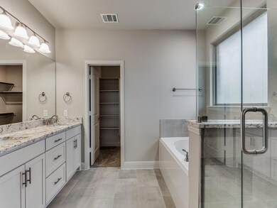 637 Vaquero St, White Settlement, TX 76108 - photo 5