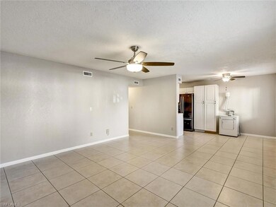 4621 Bayshore Dr unit Q1, Naples, FL 34112 - photo 7