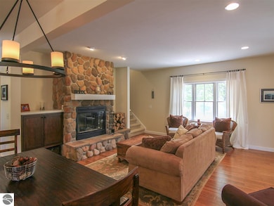 229 E Main St unit 3, Lowell, MI 49331 - photo 4