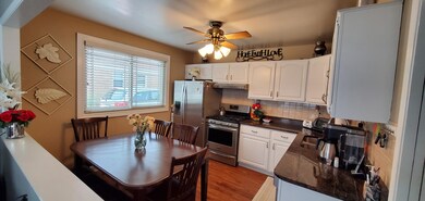 4424 Emerson Ave, Schiller Park, IL 60176 - photo 3