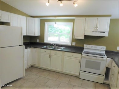 112 Granite Dr, Hawley, PA 18428 - photo 5