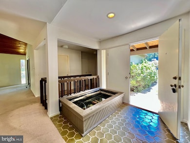 2521 Freetown Dr, Reston, VA 20191 - photo 3