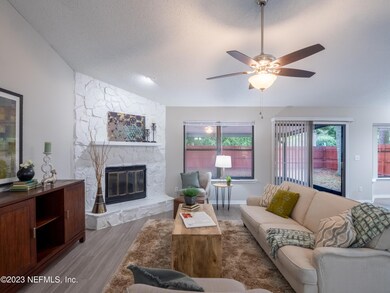 3961 Distant Moon Ct, Jacksonville, FL 32210 - photo 2