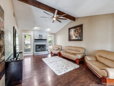 1174 Mooncrest, New Braunfels, TX 78130 - photo 4