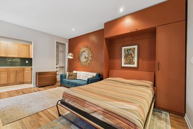 320 W 84th St unit 4B, New York, NY 10024 - photo 6