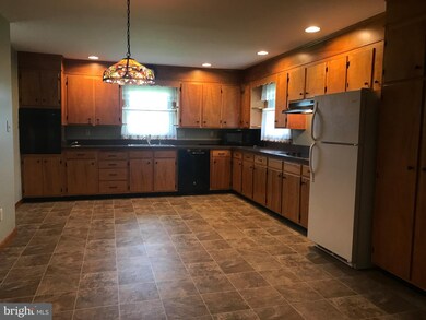 14624 Greencastle Pike, Hagerstown, MD 21740 - photo 7