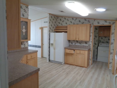 8204 Monitor Dr, New Port Richey, FL 34653 - photo 6