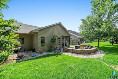 722 E 70th Place, Sioux Falls, SD 57108 - photo 3