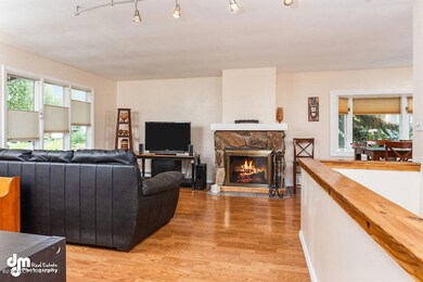 Living Room 8061-SMALL