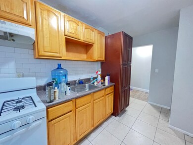 2267 Kennedy Blvd unit 16, Jc, Bergen-Lafayett, NJ 07304 - photo 4
