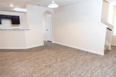 1505 Bobolink, Ennis, TX 75119 - photo 5