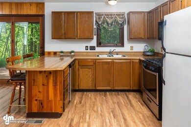 19-Kitchen_DMD_1536