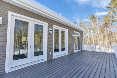 14 Overlook Cir, Auburn, NH 03032 - photo 3