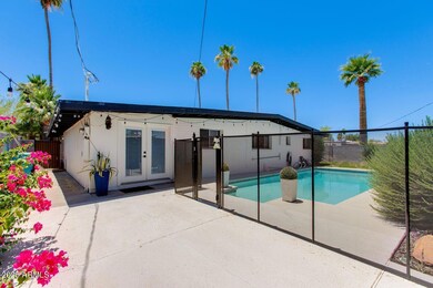 3702 E Laurel Ln, Phoenix, AZ 85028 - photo 5