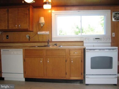 15322 Dover Rd, Reisterstown, MD 21136 - photo 5