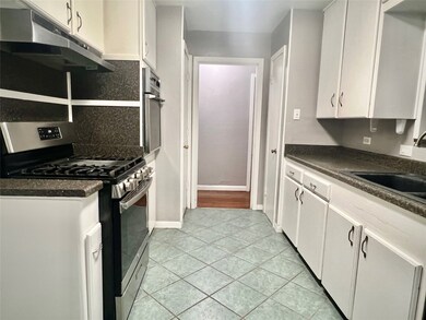 1925 14th Ave N, Texas City, TX 77590 - photo 6