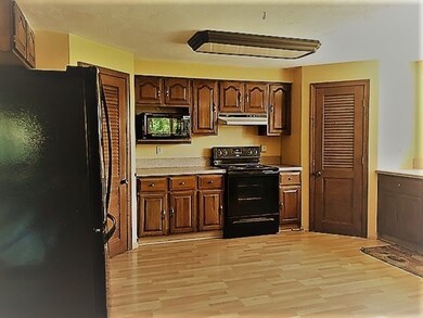 145 Ponakin Rd unit 2R, Lancaster, MA 01523 - photo 5