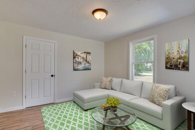 06-Living Room a