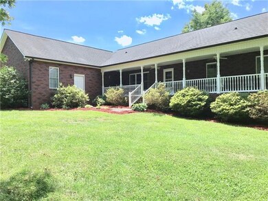 170 Barringer Dr, Statesville, NC 28625 - photo 5