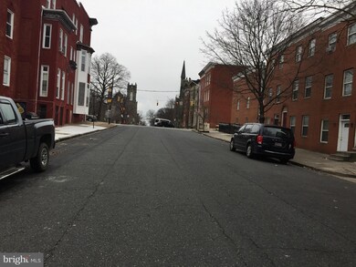 912 N Carrollton Ave, Baltimore, MD 21217 - photo 3