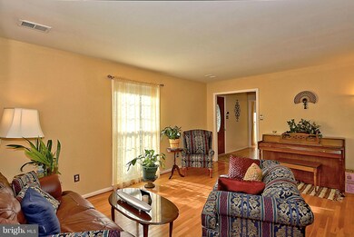 11807 Randy Ln, Laurel, MD 20708 - photo 4
