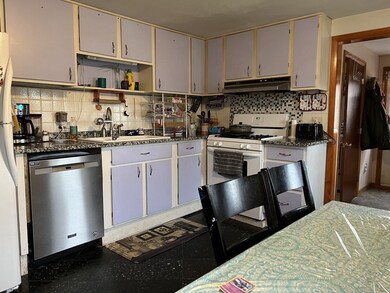 524 N Cary St, Brockton, MA 02302 - photo 7